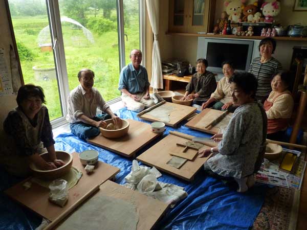 農家民宿「開墾の里」にて蕎麦打ち体験