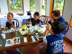 民宿 甚吉と子どもたち