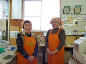 陽気な母さんの店