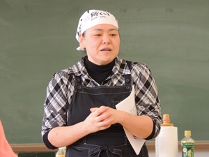 山下由美先生