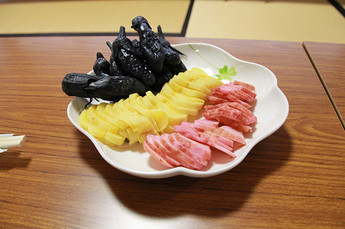 美味しいガッコの盛り合わせ。