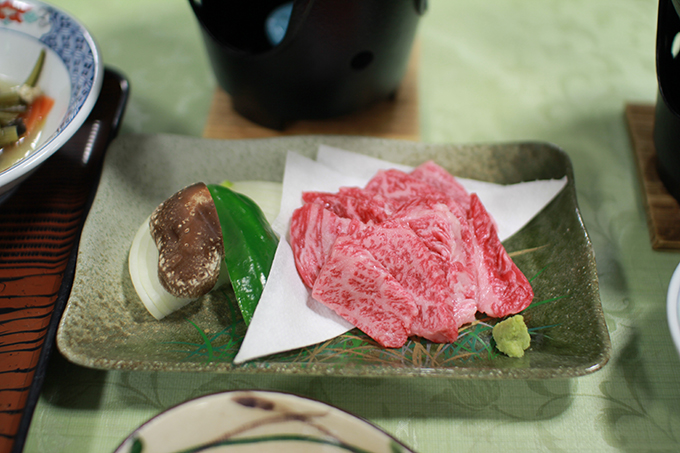オプションメニューですが、由利牛は絶品です。これは是非食べないと。