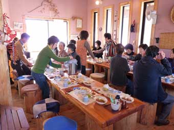 地張庵で昼食