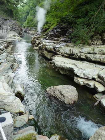 小安峡大噴湯