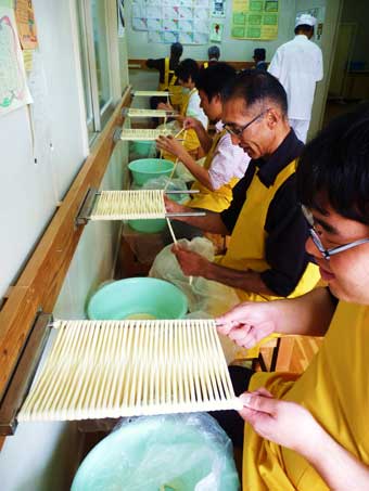 稲庭饂飩作り体験