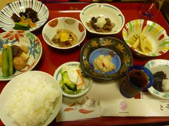 民宿「こまくさ」での夕食