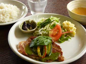 しらかみカフェ特製ランチ
