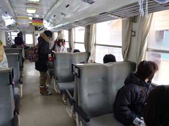 内陸線の車内