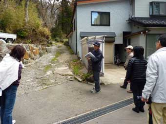 鳥海山への道